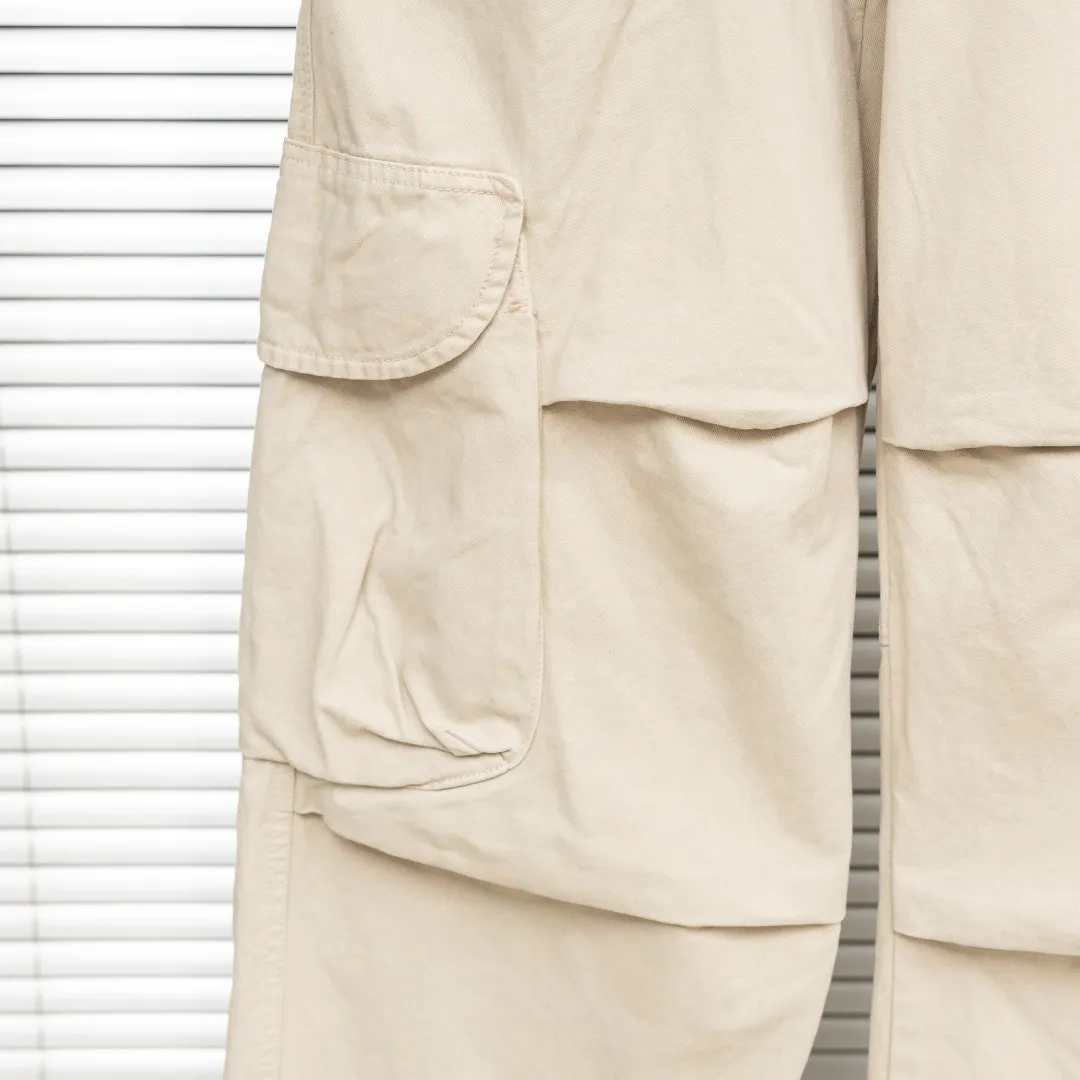 P340 top version (different currencies) Style: Stone Island STONE LSLAND washed and distressed multi-pocket functional trousers Color: Picture color Size: M-XXXL Fabric: Workwear Accessories: Full set of customized accessories No gender distinction, same style for men and women